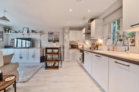 1316104-23-685d9a...