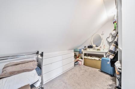 1304621-11-684897...