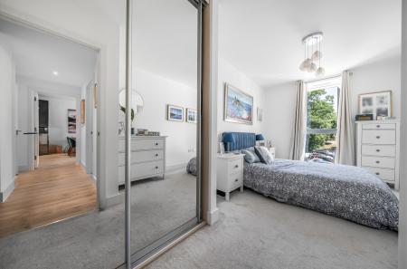 1316127-1-686297f...