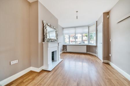 1321772-8-686be38...