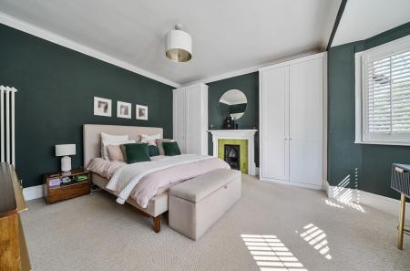 1316626-5-686cf86...