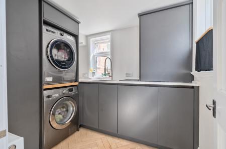 1316626-27-686cf9...