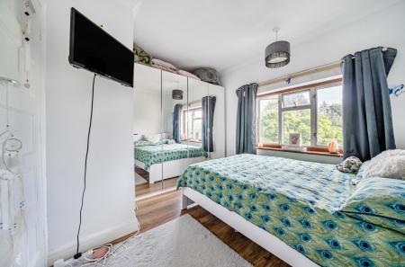 1318901-23-686558...