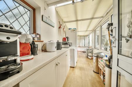 1318901-13-686555...