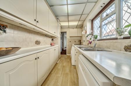 1318901-12-686555...