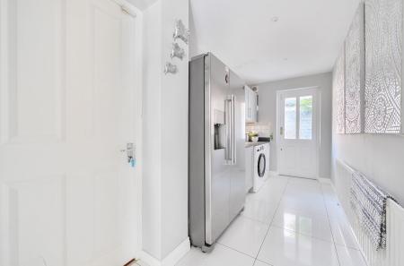 1320235-32-68720a...