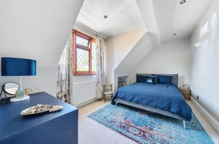 1320235-1-687207a...