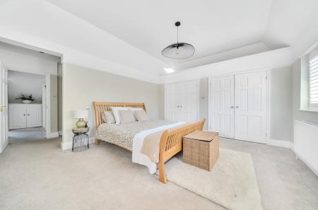 1320235-4-687207f...