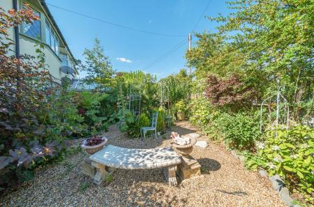 1324340-3-686fed1...