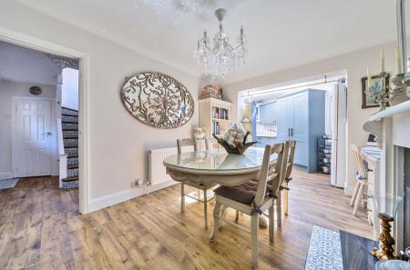 1324340-17-686fed...