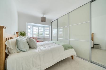 1336046-9-68a466f...