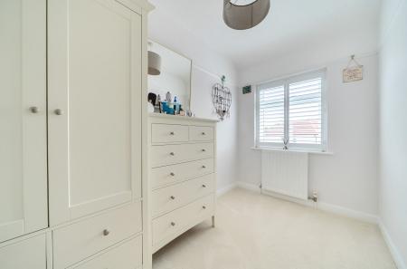 1336046-11-68a467...