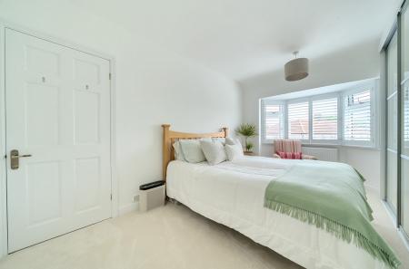 1336046-10-68a467...