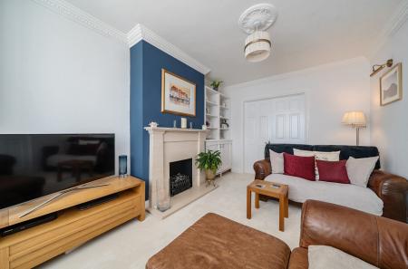 1336046-5-68a466e...