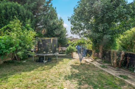 1330225-17-6893d1...