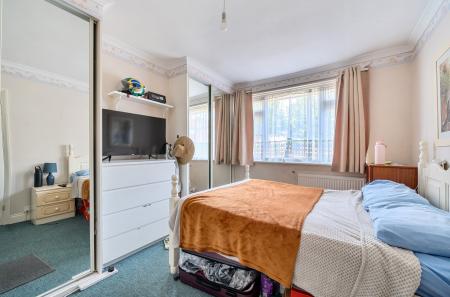 1330225-2-6893cfb...