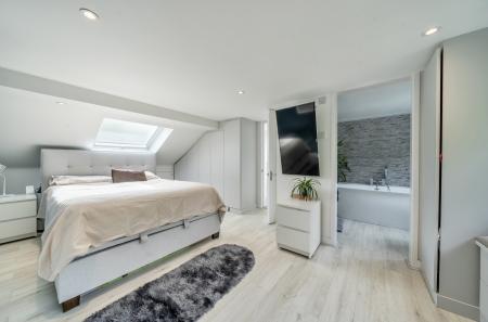 1345863-16-68b19a...