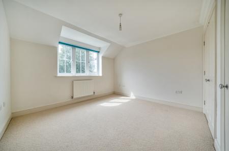 1347843-6-68b7290...