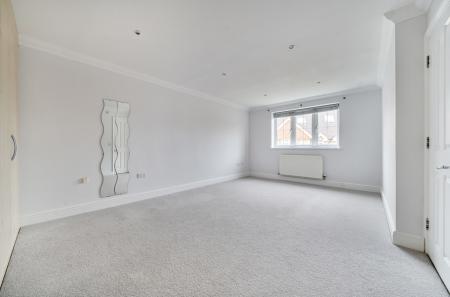 1347843-10-68b729...