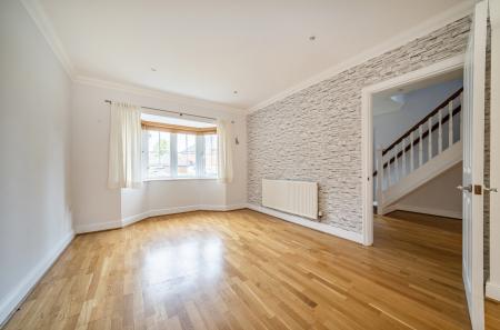 1347843-22-68b729...