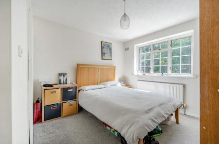 1339823-6-689b59a...