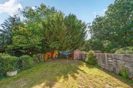 1339823-18-689b5a...