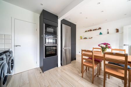 1355475-6-68cc7e1...