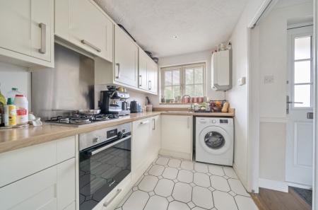 1358239-4-68d6d00...