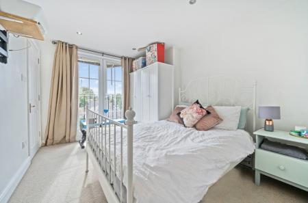 1358239-18-68d6d0...