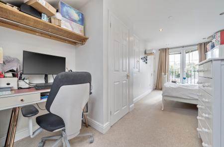 1358239-16-68d6d0...