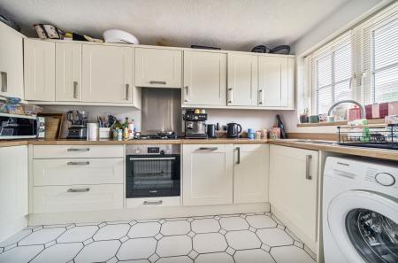 1358239-2-68d6cff...