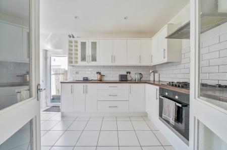 1361858-3-68dbccd...