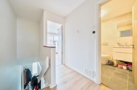 1369959-4-6902006...