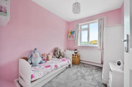 1375143-5-6909f3b...