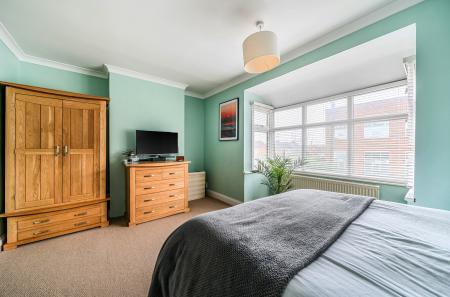 1374183-1-690dbf0...