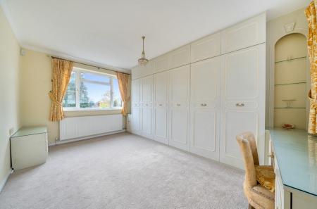 1375790-9-690cab8...