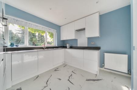 1375790-7-690cab5...