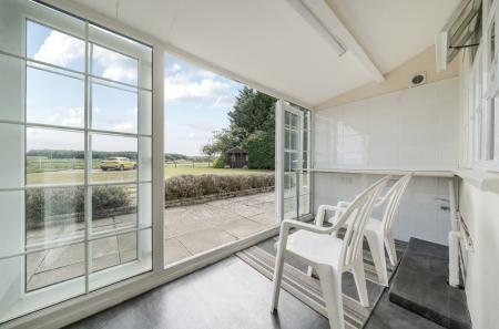 1348032-1-68b72e5...