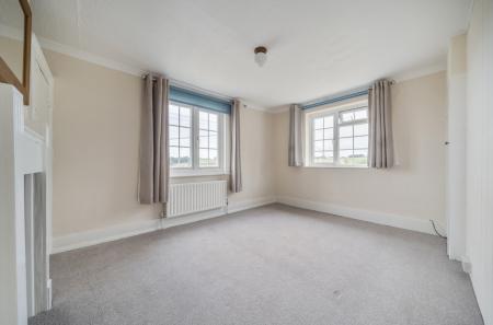 1348032-17-68b72f...