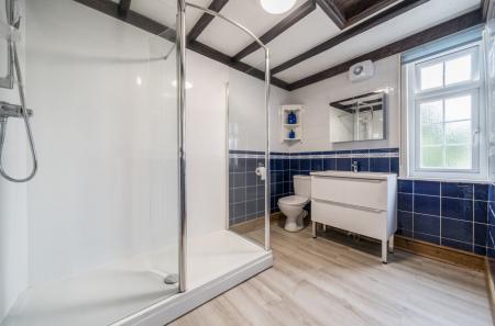 1348032-21-68b72f...