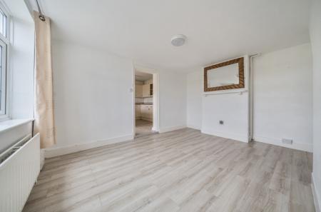 1348032-11-68b72e...