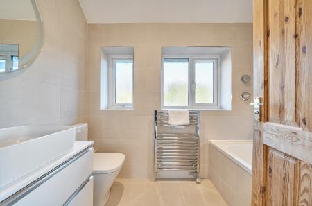 1386548-8-692ecc1...