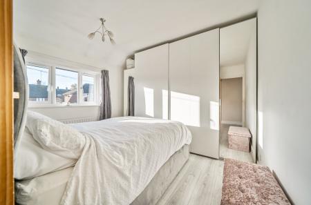 1386548-11-692ecd...