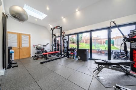 1387769-8-6941471...