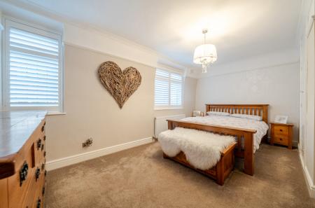 1387769-14-694147...