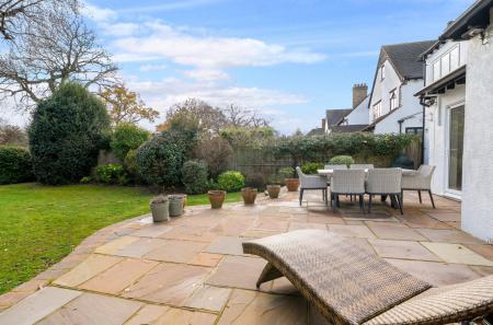 1387459-29-6935df...