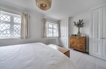 1399985-13-696987...