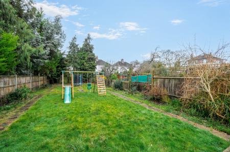 1402507-9-697b6e6...