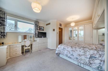 1407657-7-6980c89...