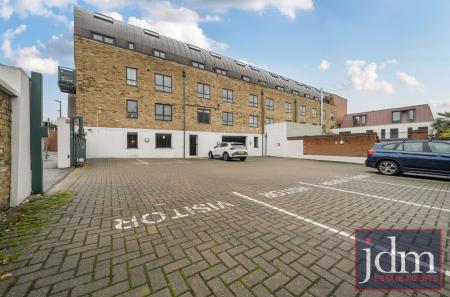 d3e62561-4158-4d1...